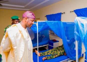 Gwamna Radda Ya Kaddamar da Sabbin Gidajen Sojoji, Ya Yi Bikin Kirsimeti Tare da alummar Kiristoci a Katsina.