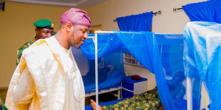 Gwamna Radda Ya Kaddamar da Sabbin Gidajen Sojoji, Ya Yi Bikin Kirsimeti Tare da alummar Kiristoci a Katsina.