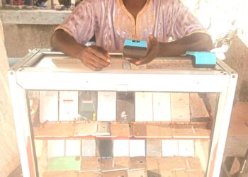 “Siyan wayoyin hannu na zuwa da babbar matsala” — Abubakar Ubale