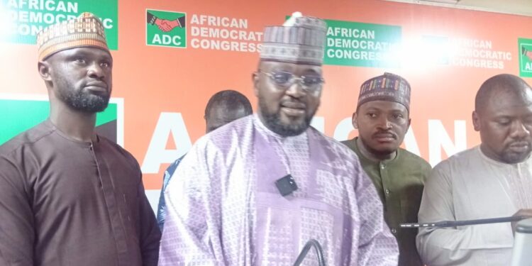 Zan Ƙarfafa Jama’ata Ta Hanyar Yaki da Rashin Tsaro da Talauci – Shehu Usman Dantata