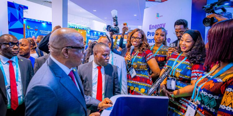NNPC Ta Yi Kira da a Ƙarfafa Haɗin Gwiwa a Fannin Makamashi Yayin da Ojulari Ya Gabatar da Rahoton Shekara Ɗaya na Ayyukanta