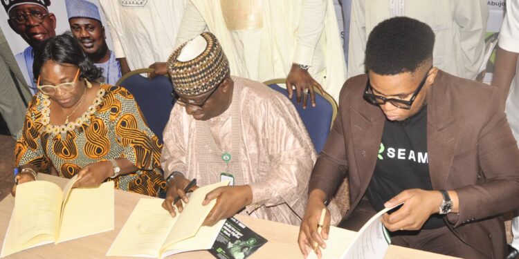 Gwamnatin Tarayya Ta Kaddamar da Tsarin Shaidar Dijital na Ƙungiyoyin Ƙooperatif, Ta Sa Hannu Kan Muhimmin Yarjejeniyar MoU a Abuja.