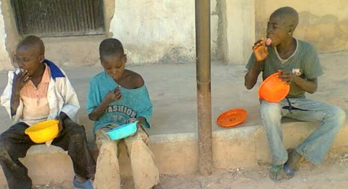 Gwamnatin Tarayya ta kaddamar da Sauyi a Ilimin Almajiranci ta Kuma haramta bara a titi